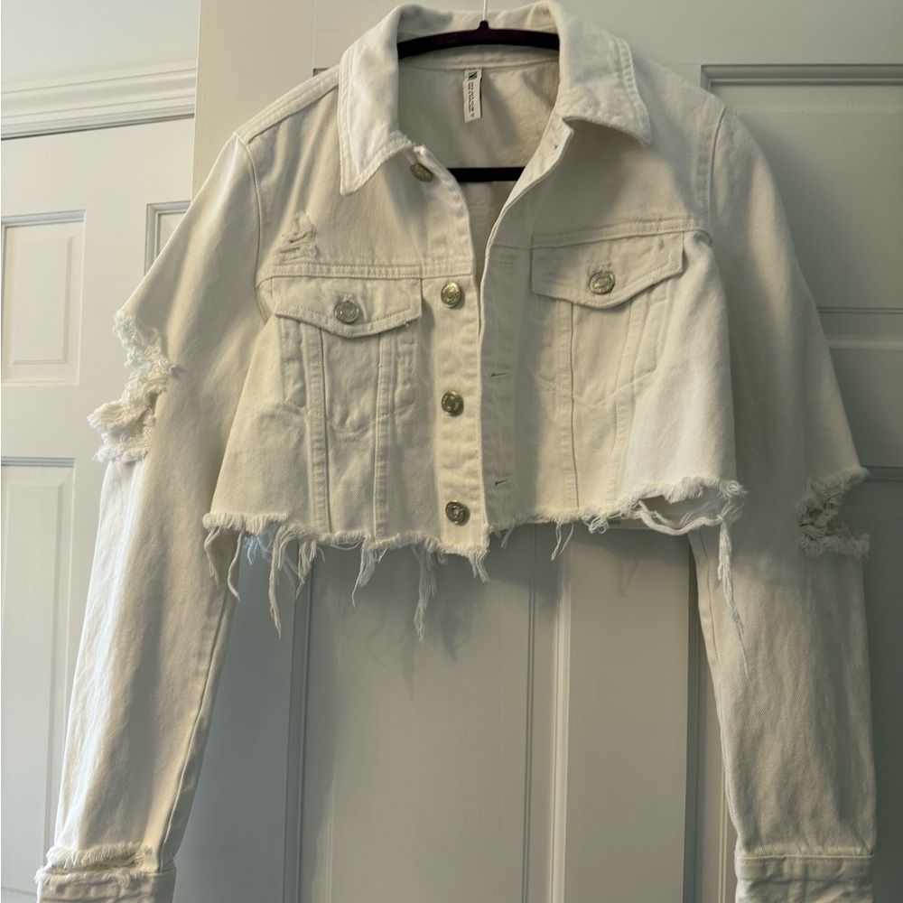 Women’s Zara Distressed White Denim Jacket